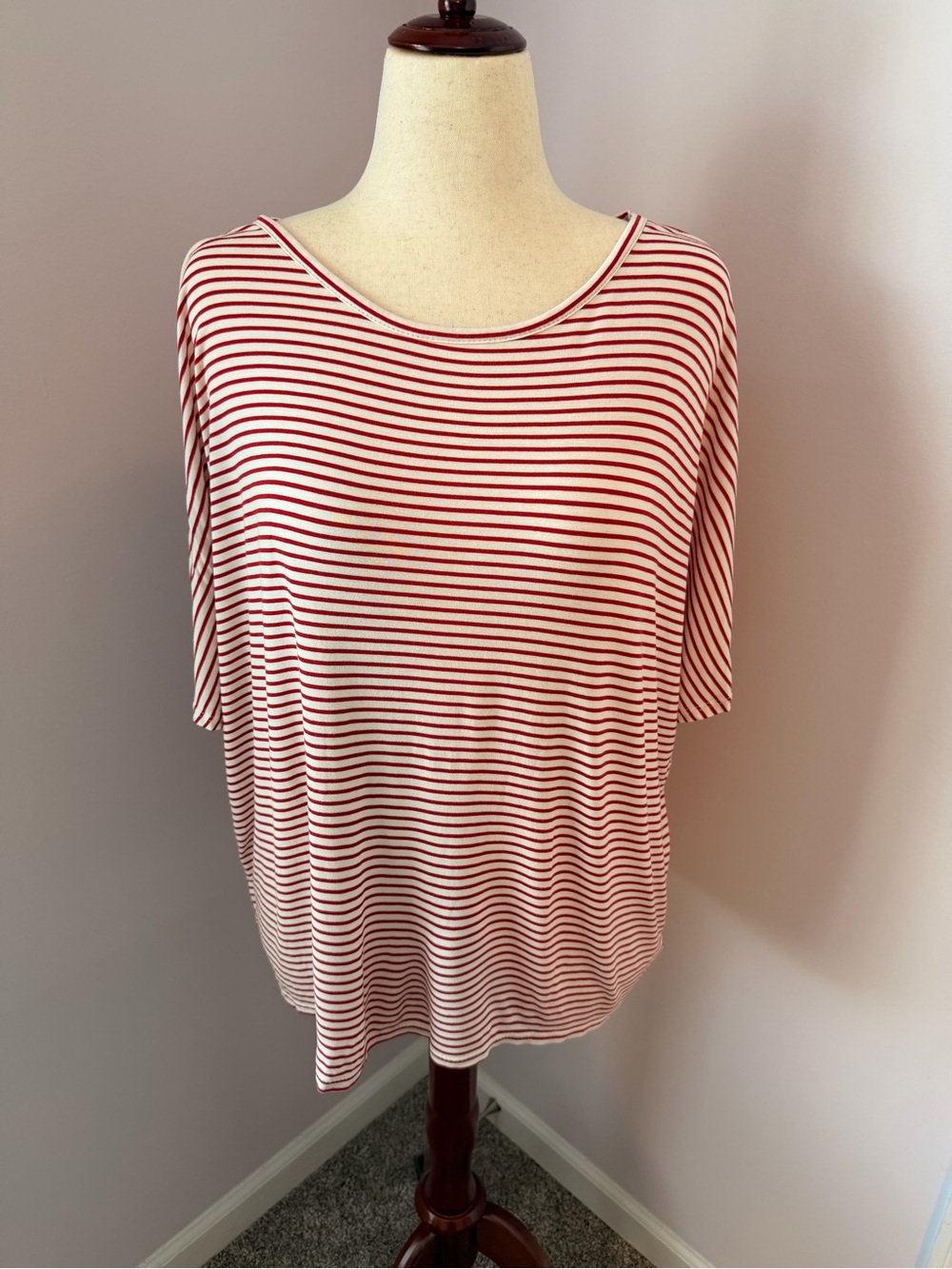Sunday Red White Striped Cold Shoulder Top 2X Rayon Stretch Casual Tee